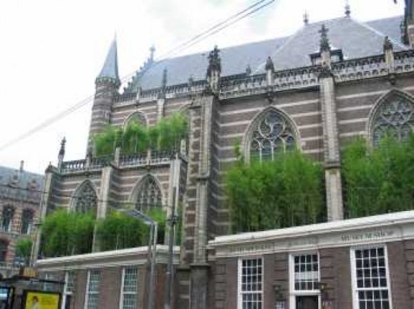 Amsterdam_kerk_bamboe